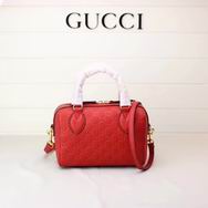 Gucci Soft Gucci Signature top handle bag red