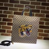 Gucci Tiger print soft GG Supreme tote 