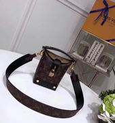 Louis Vuitton Damier Ebene and Taurillon leather BOND STREET min bag 
