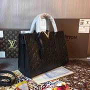 Louis Vuitton VERY TOTE MM  Black Leather