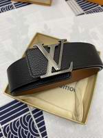 Louis Vuitton Belts033