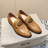 Men Gucci shoes 185