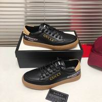 Men Gucci shoes 209