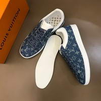 Men Louis Vuitton shoes023