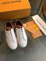 Men Louis Vuitton shoes045