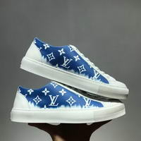 Men Louis Vuitton shoes075