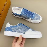 Men Louis Vuitton shoes122