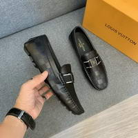Men Louis Vuitton shoes233