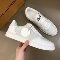 Men Louis Vuitton shoes255