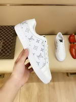 Men Louis Vuitton shoes269