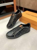 Men Louis Vuitton shoes272