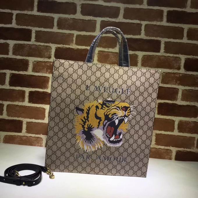  Gucci Tiger print soft GG Supreme tote