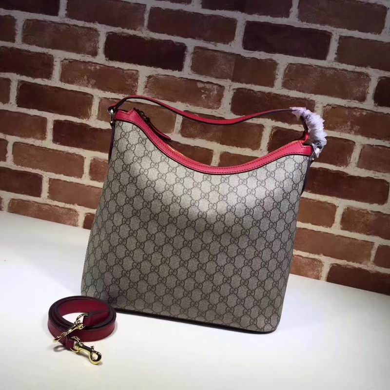  Gucci GG Supreme canvas hobo with red leather