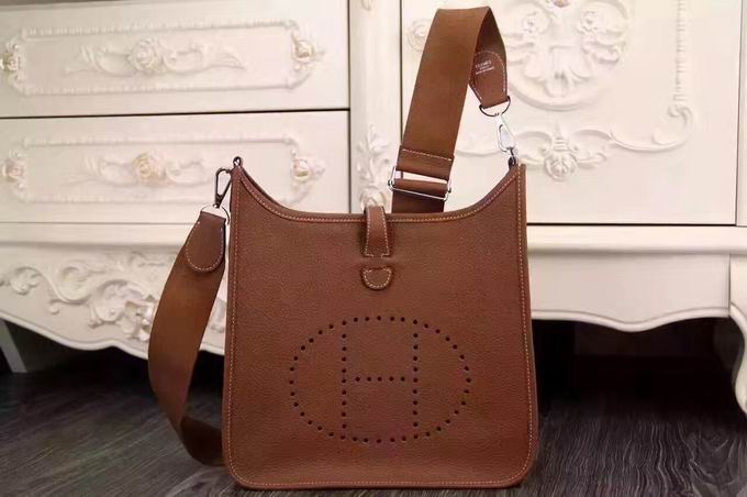  Hermes  Evelyne shoulder Bag in brown