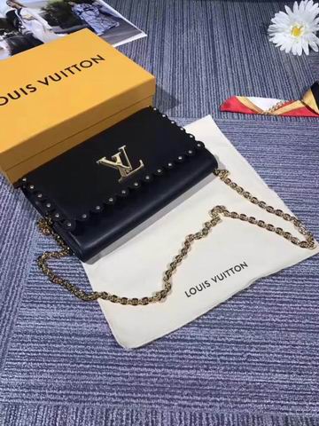  Louis Vuitton Calfskin leather LOUISE MM Noir
