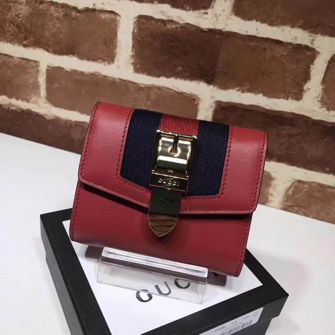  Gucci Sylvie leather wallet red