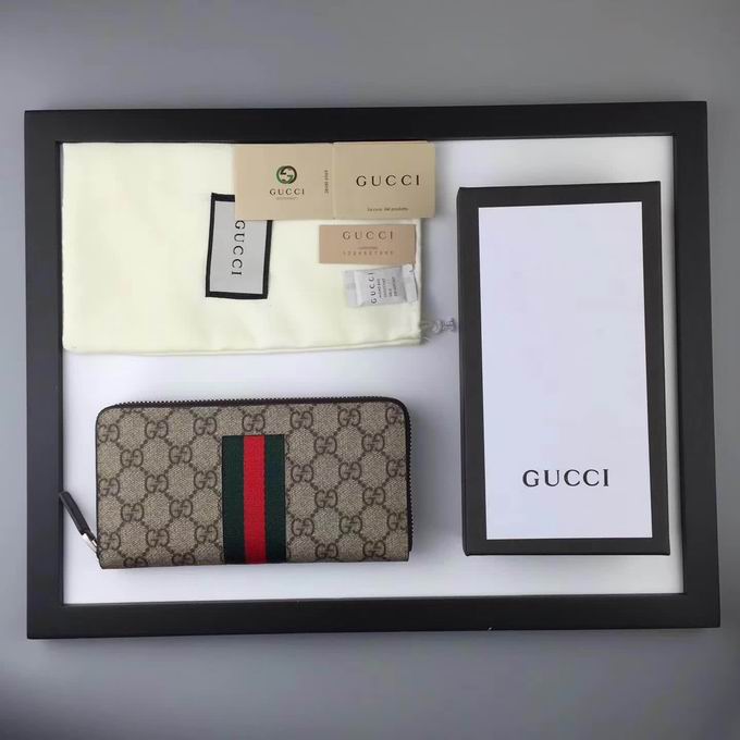  Gucci Web GG Supreme zip around wallet