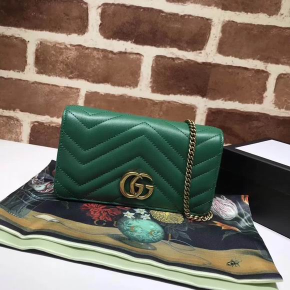  Gucci GG Marmont  mini bag green