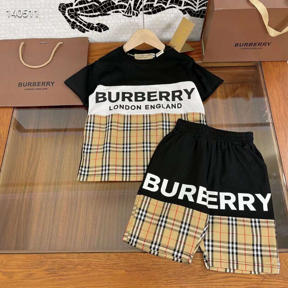  Burberry-K16