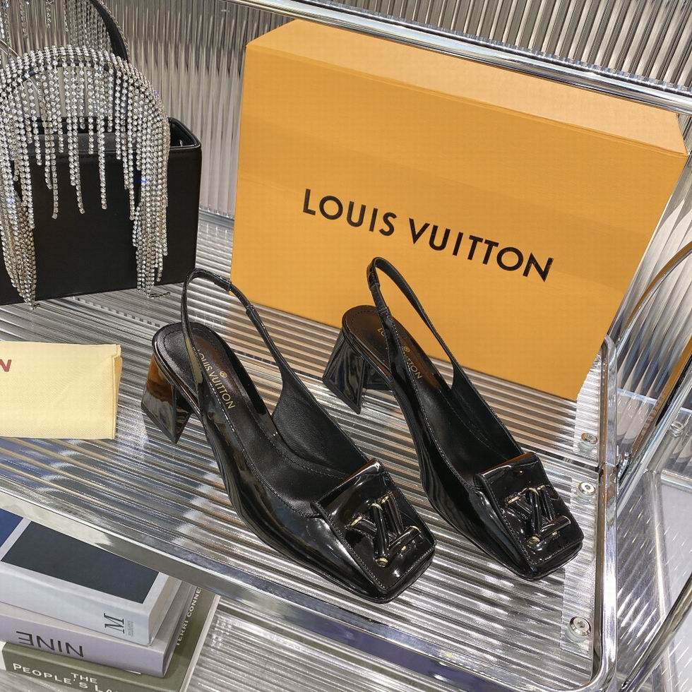  Louis Vuitton099