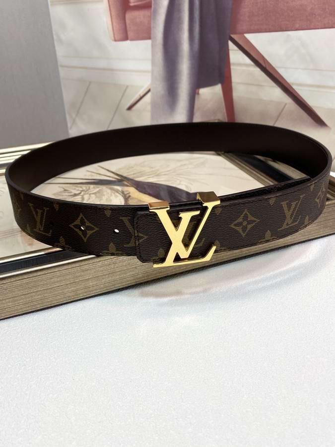  Louis Vuitton Belts001