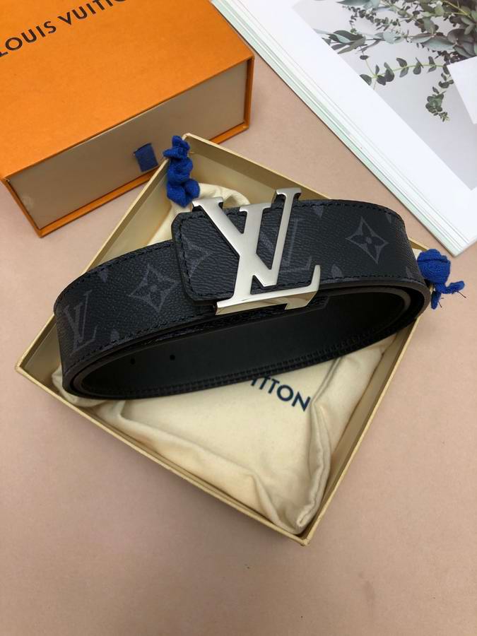  Louis Vuitton Belts046