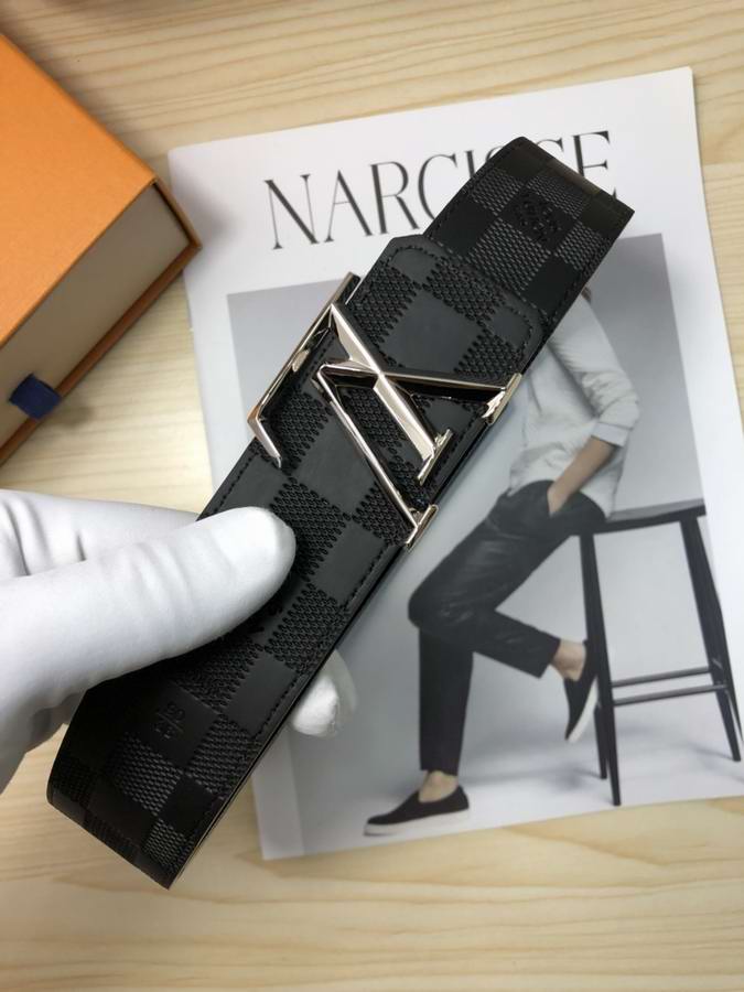  Louis Vuitton Belts047