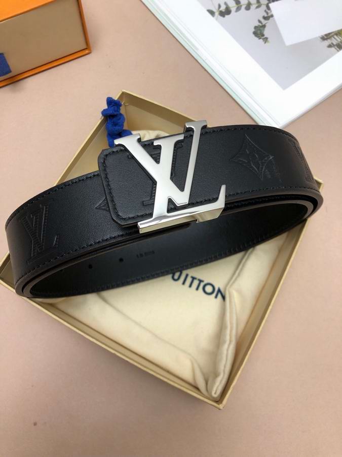  Louis Vuitton Belts050