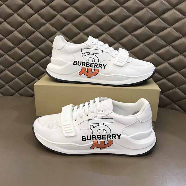  Men Burberry Shoes023