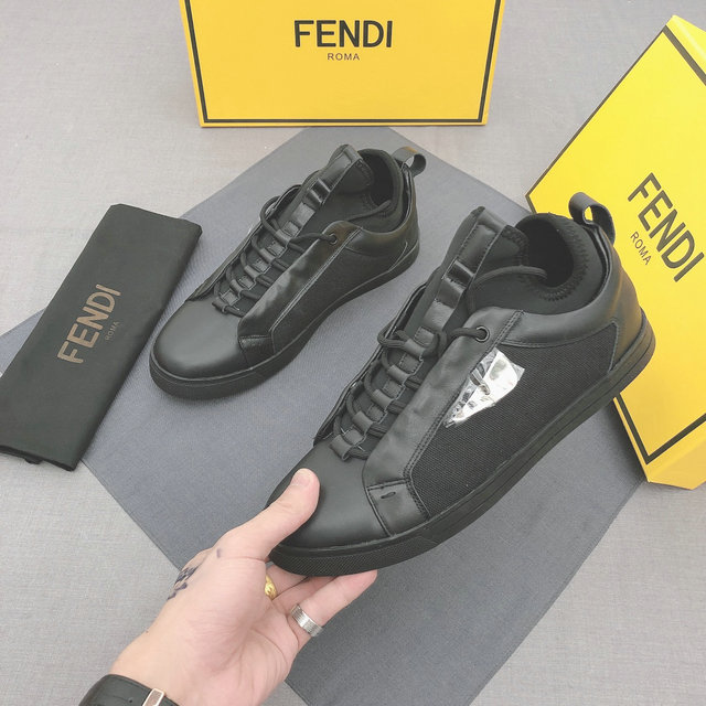  Men Fendi Shoes 012