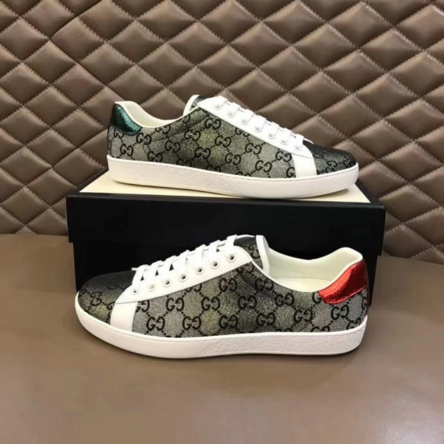  Men Gucci shoes 070