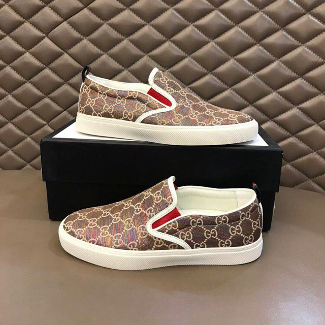  Men Gucci shoes 074