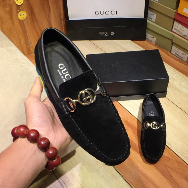 Men Gucci shoes 090