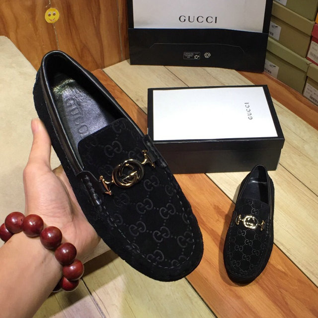  Men Gucci shoes 092