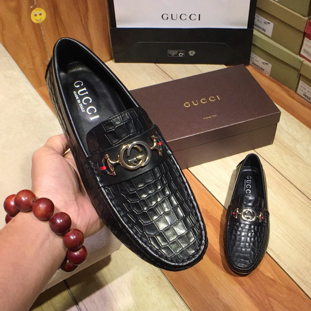  Men Gucci shoes 094