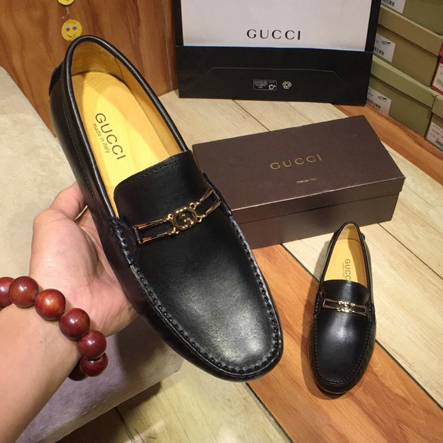  Men Gucci shoes 097