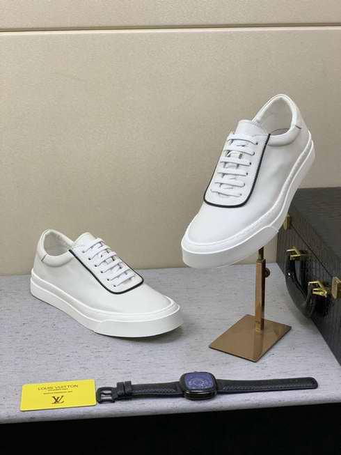  Men Louis Vuitton shoes039