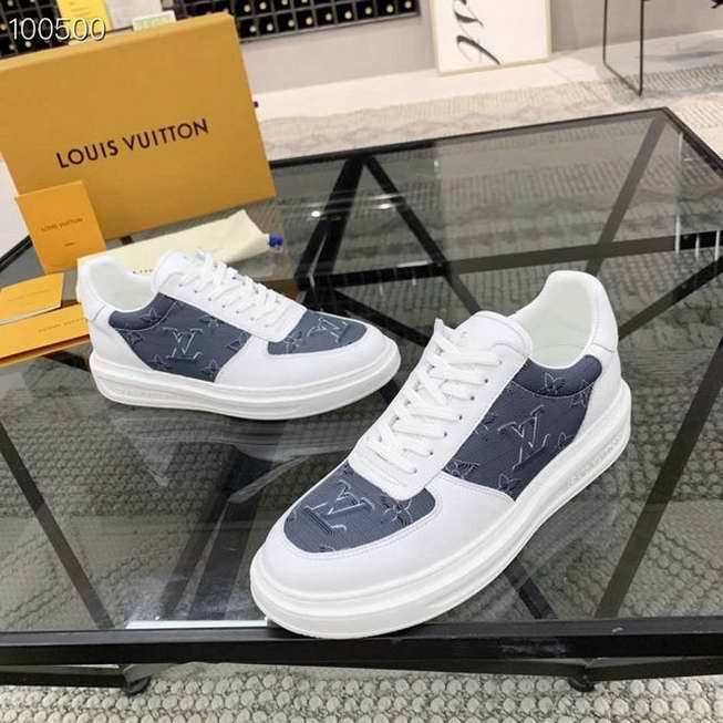  Men Louis Vuitton shoes056