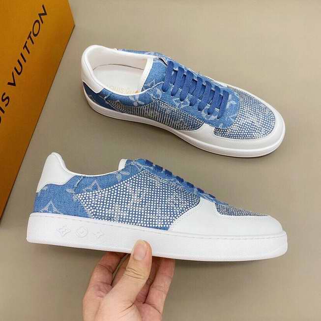  Men Louis Vuitton shoes122