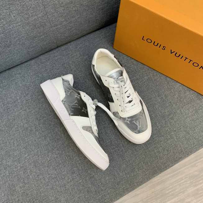  Men Louis Vuitton shoes138