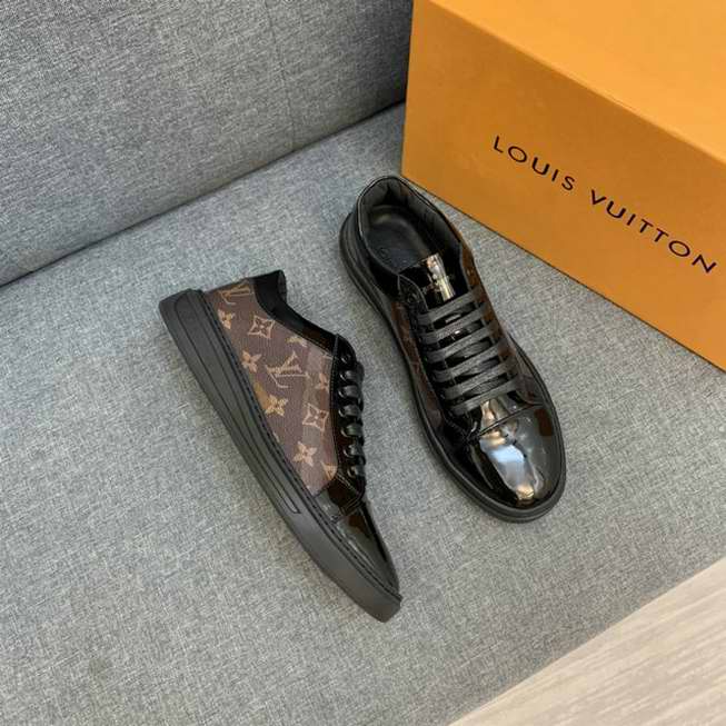  Men Louis Vuitton shoes139