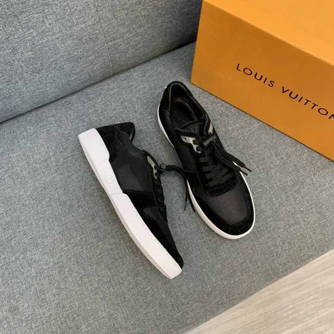  Men Louis Vuitton shoes141