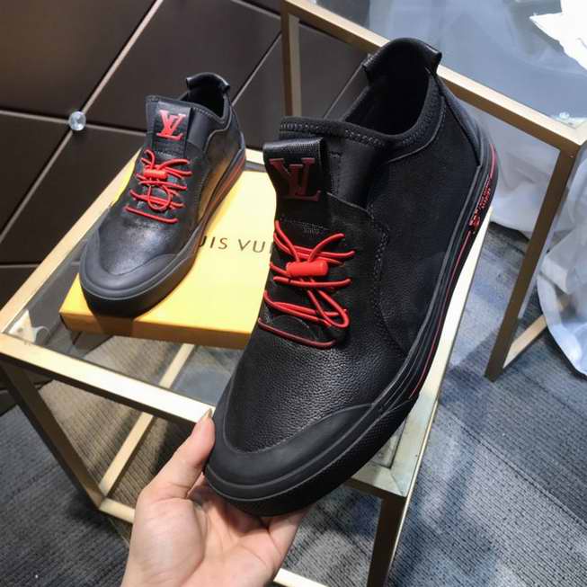  Men Louis Vuitton shoes184
