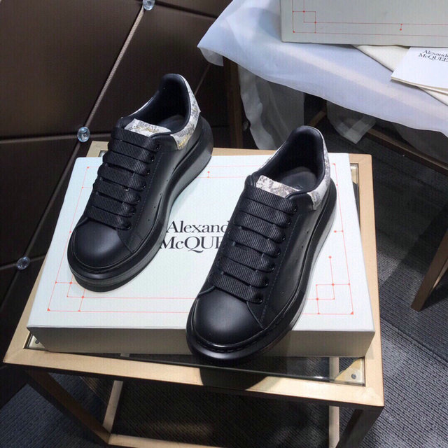  Men Mcqueen Shoes 013