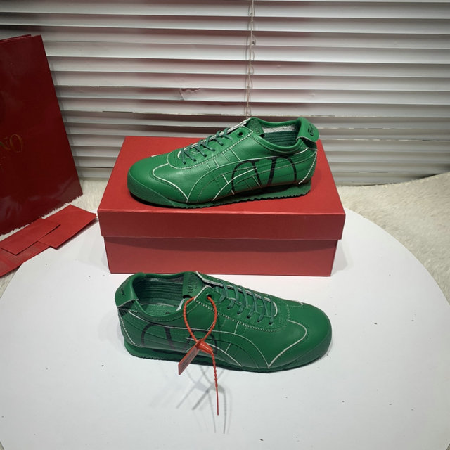  Men Valentino Shoes 009
